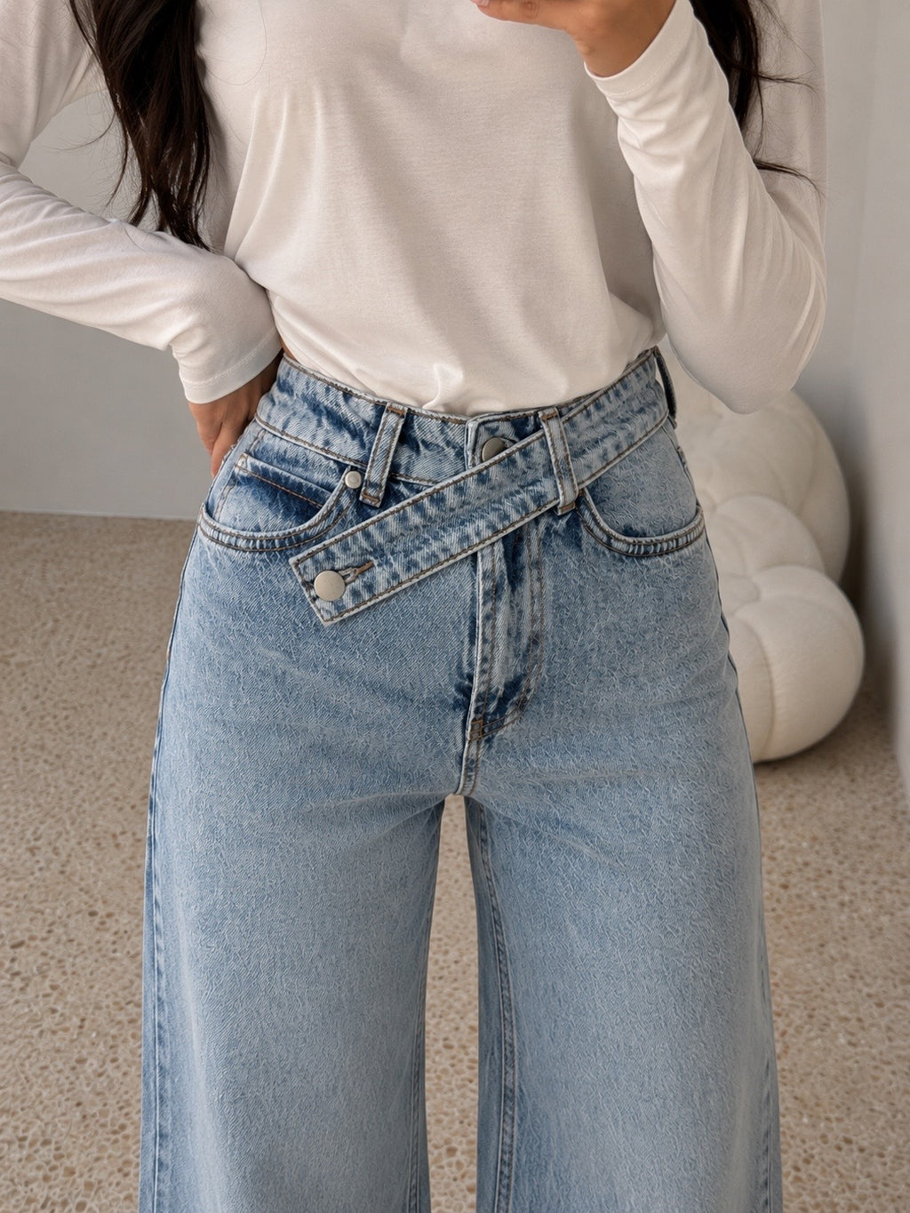 Belted Jeans