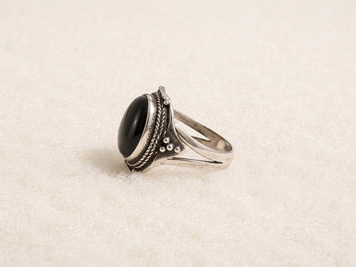Black agate ring