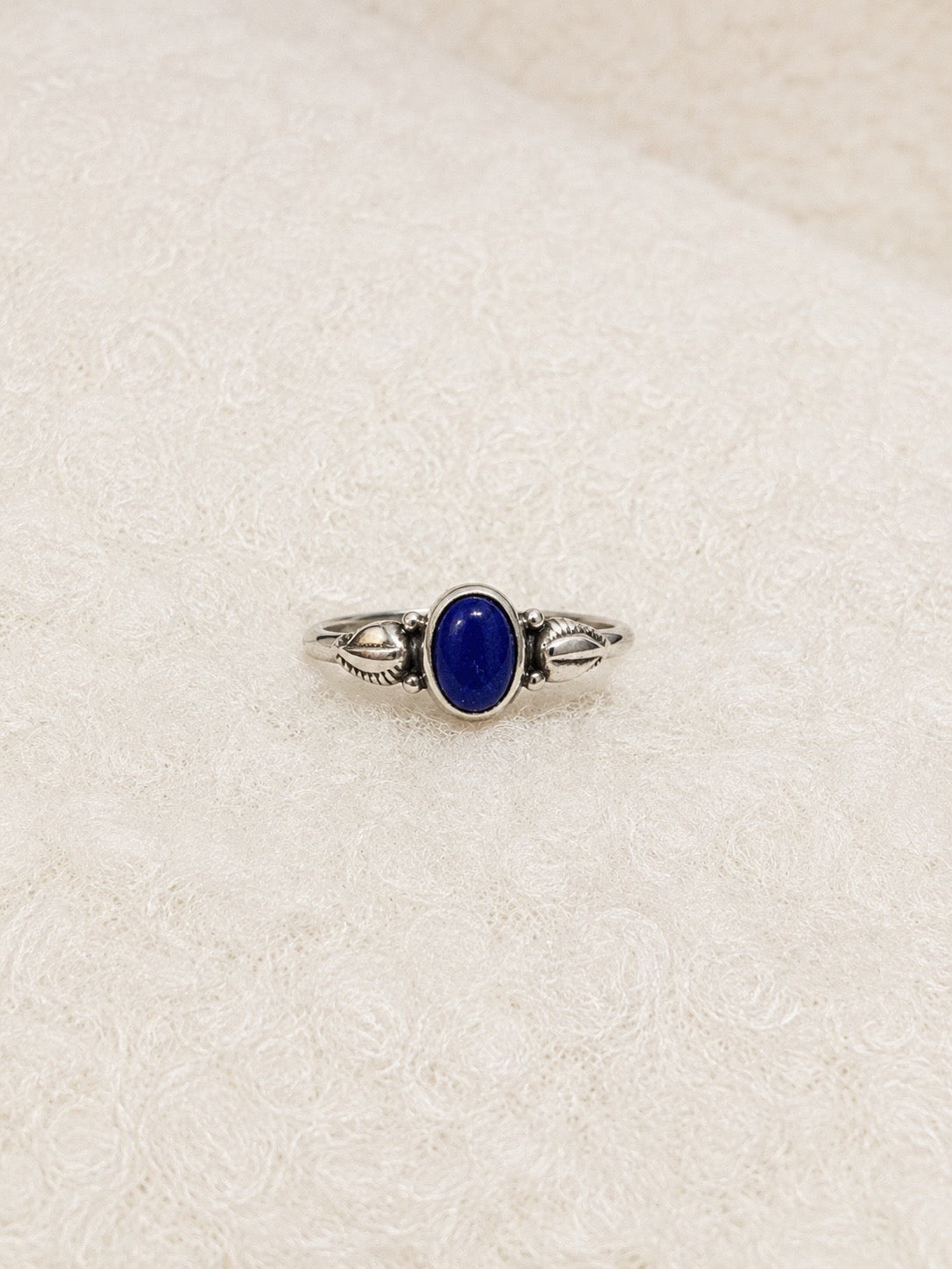 Blue lapiz ring