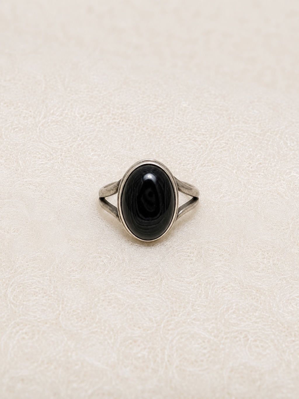 Black agate ring