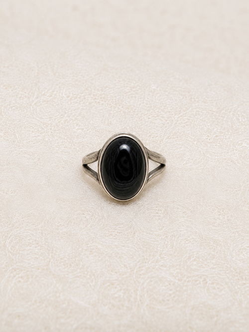 Black agate ring