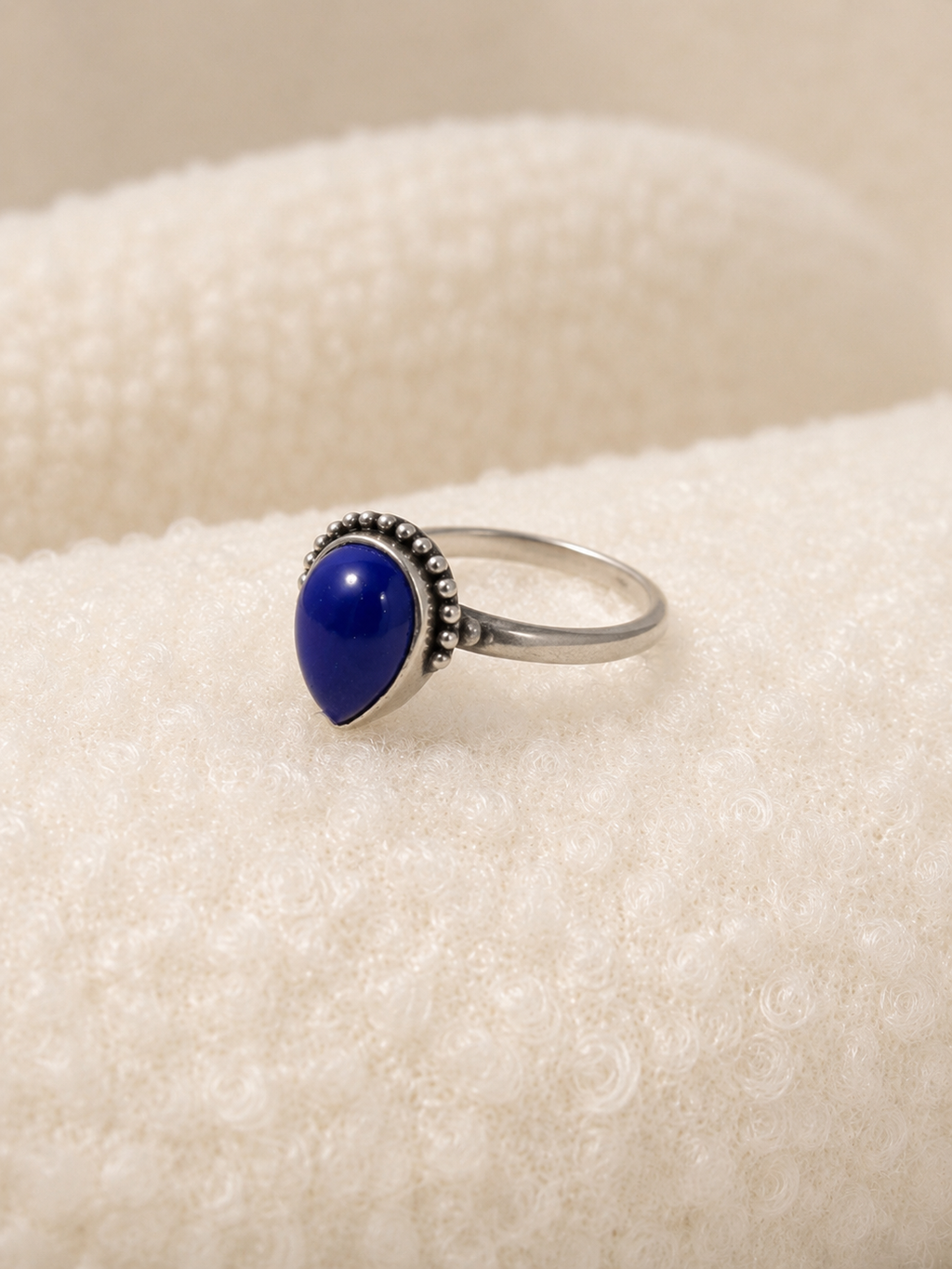 Lapiz pear ring