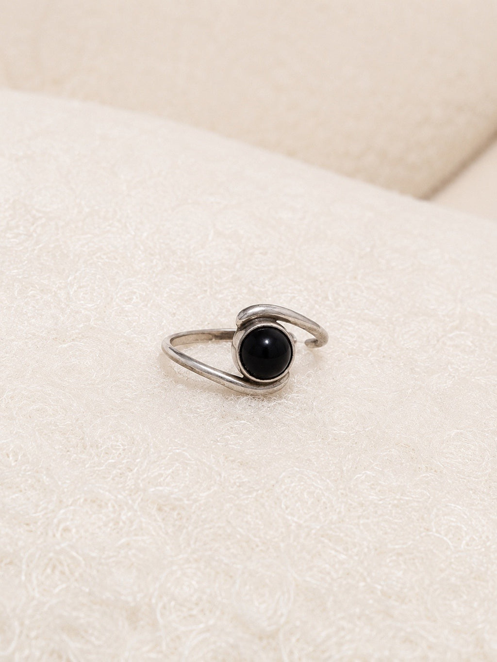 Black agate ring