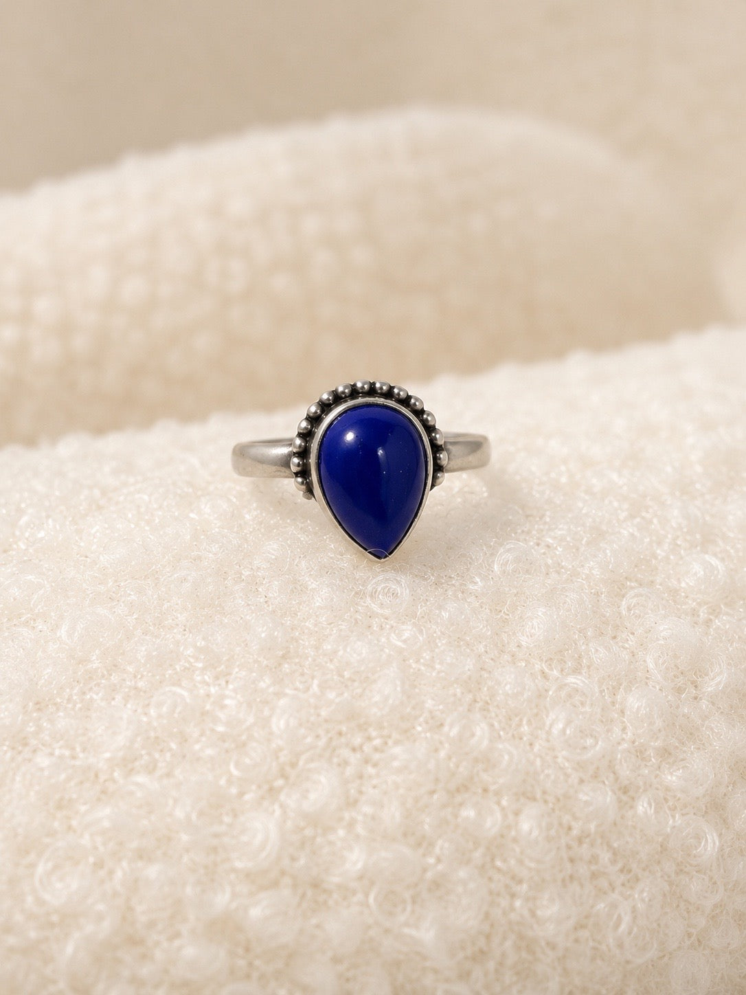 Lapiz pear ring