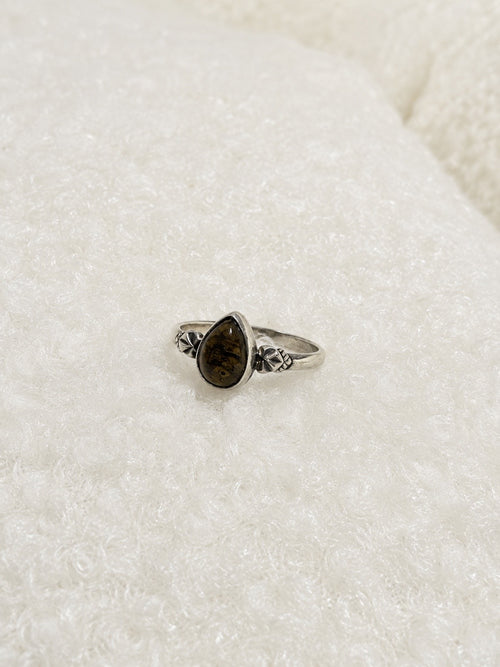 Aura Stone ring